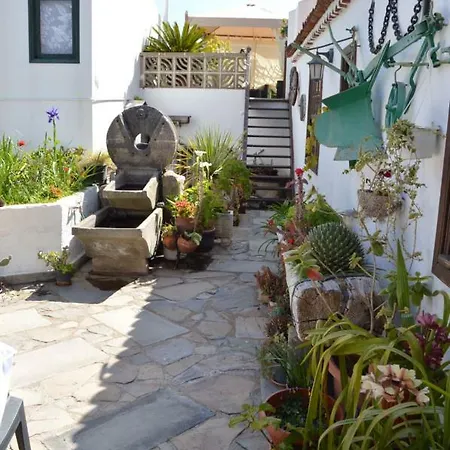 El Patio Del Naranjo * 그라나딜라데아보나